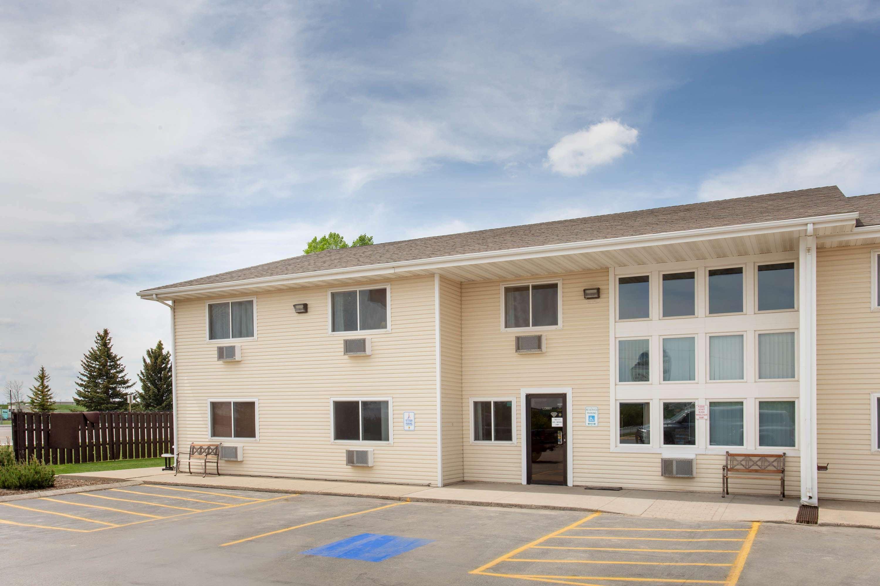 Hotel Super 8 By Wyndham Lewistown Exterior foto