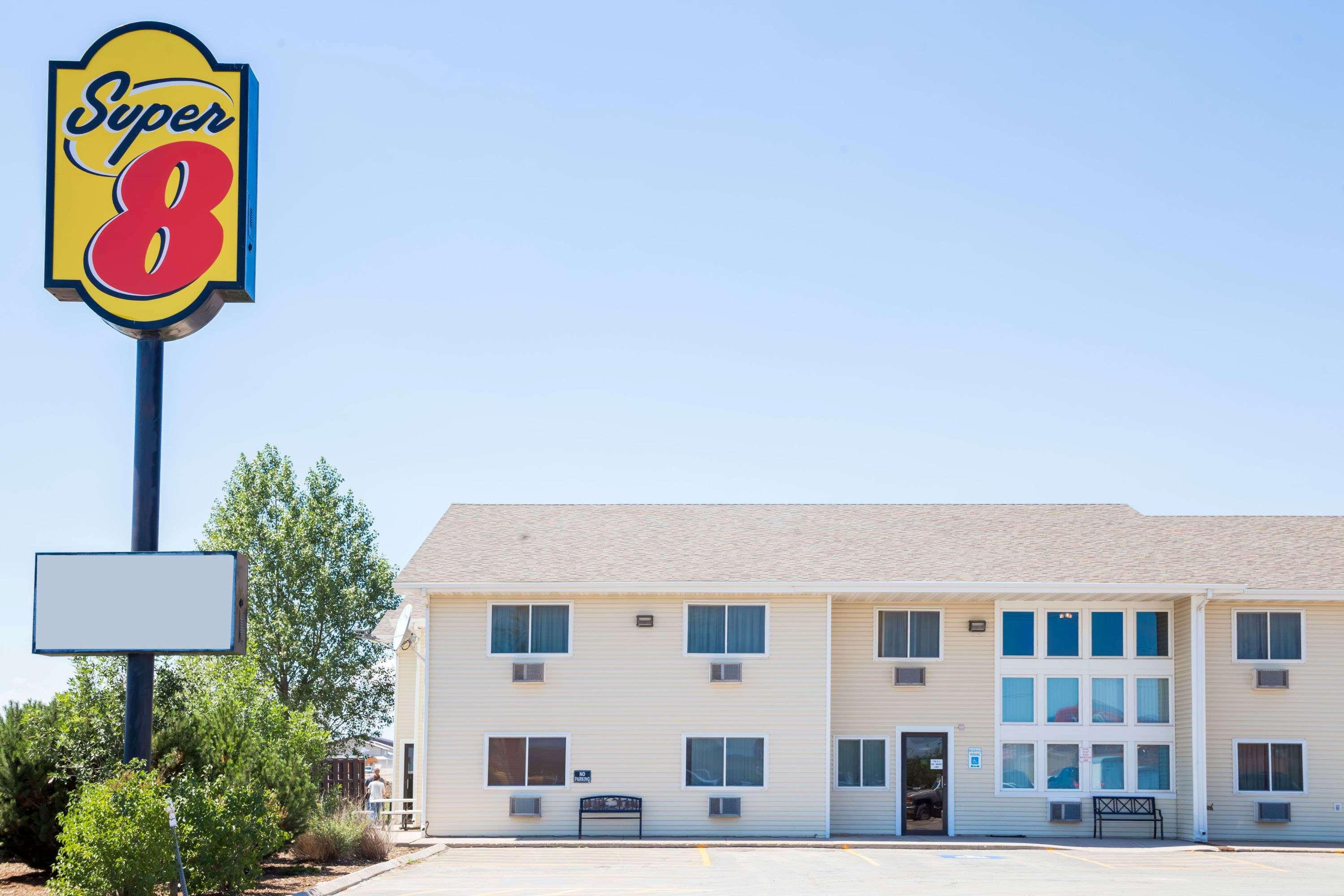 Hotel Super 8 By Wyndham Lewistown Exterior foto